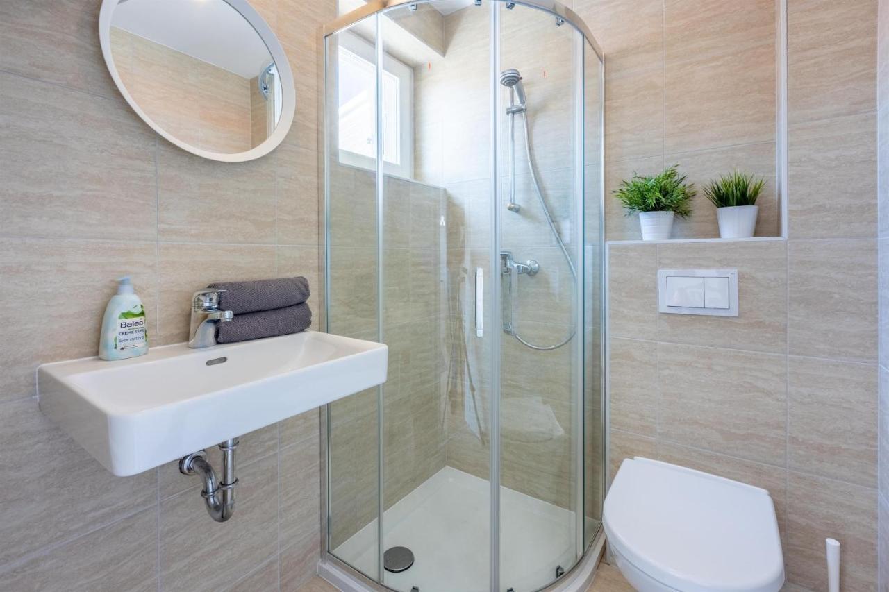 Apartment Vito Нивице Екстериор снимка