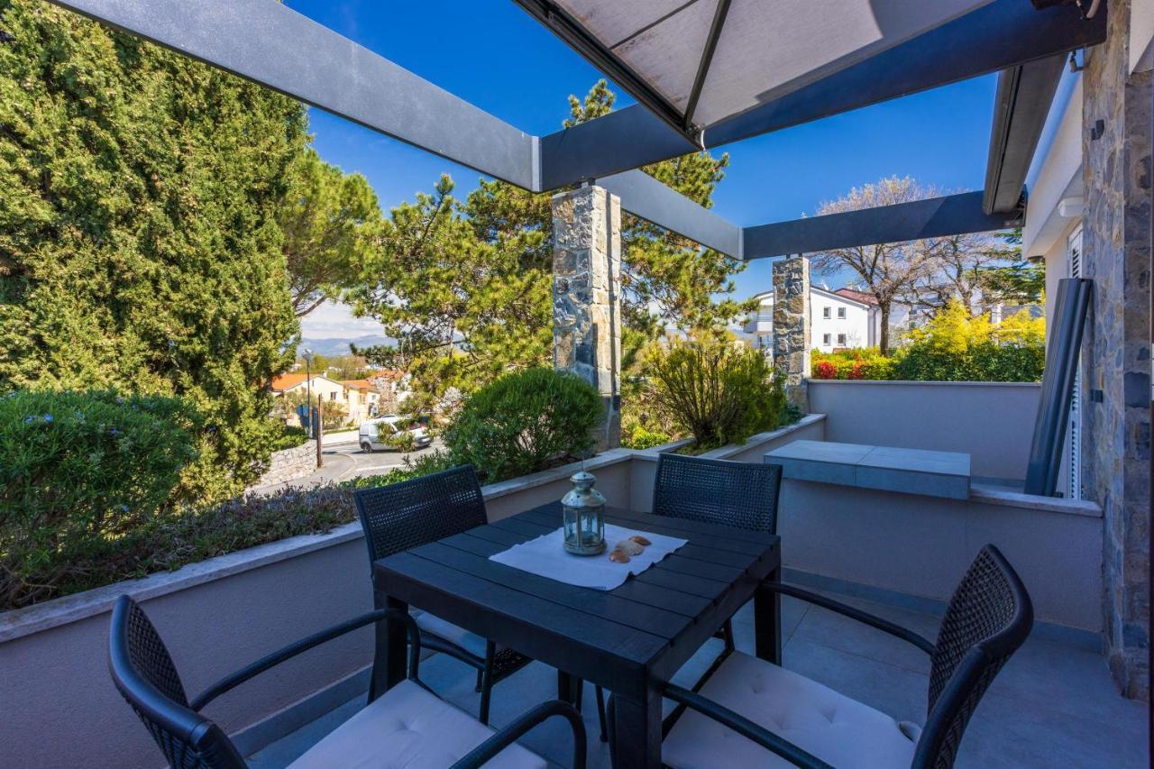 Apartment Vito Нивице Екстериор снимка