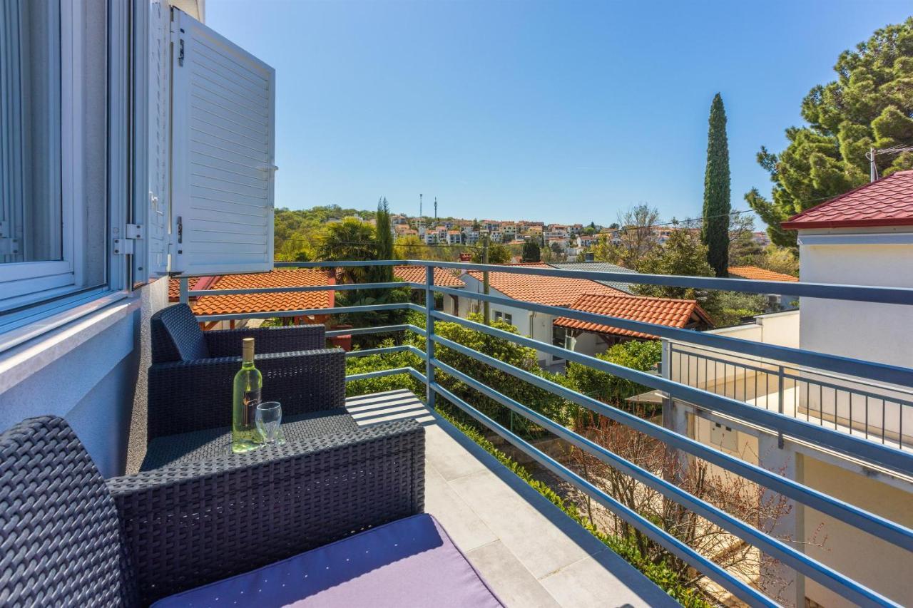 Apartment Vito Нивице Екстериор снимка