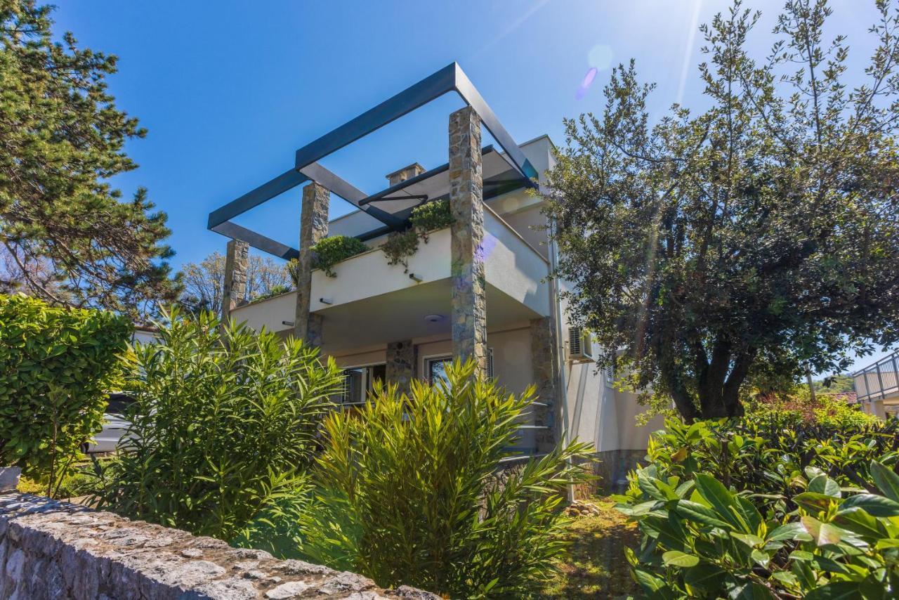 Apartment Vito Нивице Екстериор снимка